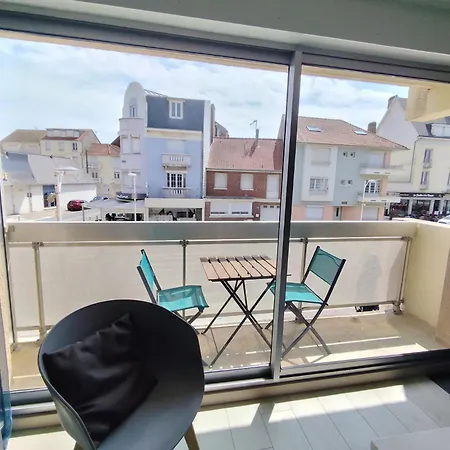 Sandettie A 2 Pas De La Apartmanhotel