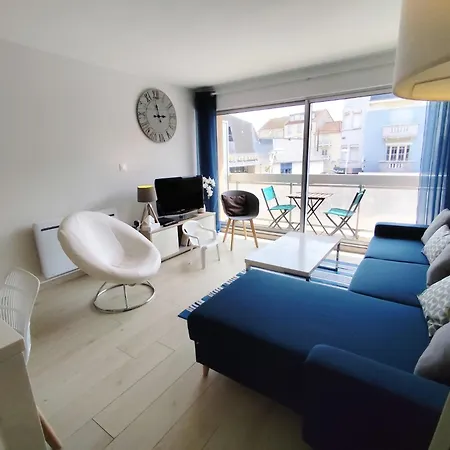 Sandettie A 2 Pas De La Lägenhetshotell 4*